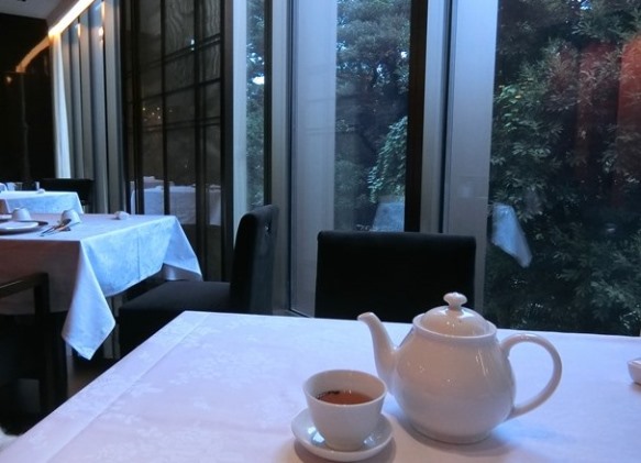 東京ガーデンテラス紀尾井町 Chinese Restaurant 釵 chai チャイ 店内窓側席