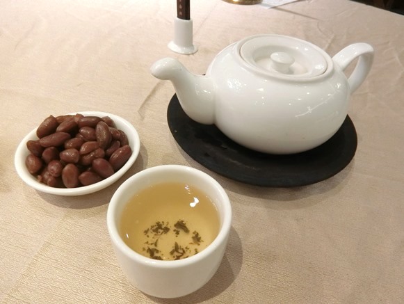 マレーシア クアラルンプール「皇宮海鮮酒家 Grand Palace Restaurant」お茶